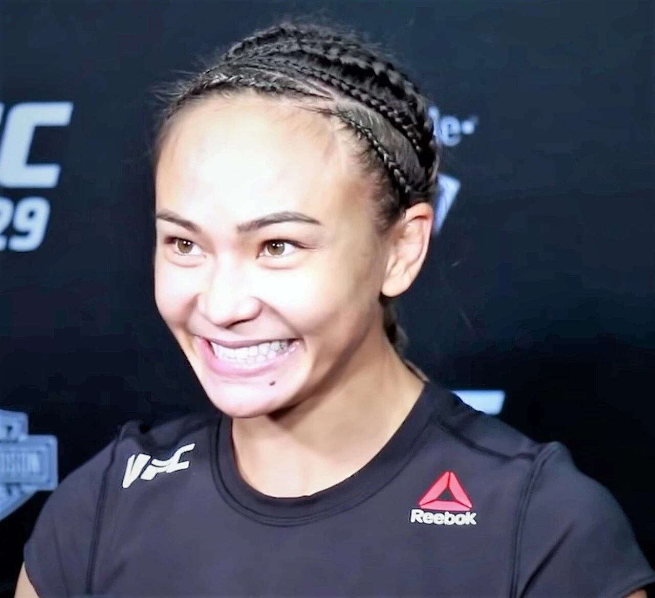 Michelle Waterson-Gomez Net Worth: Estimate and Income Breakdown